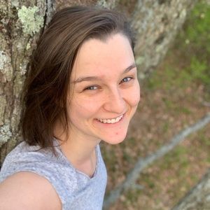 Meet your Posher, Caroline